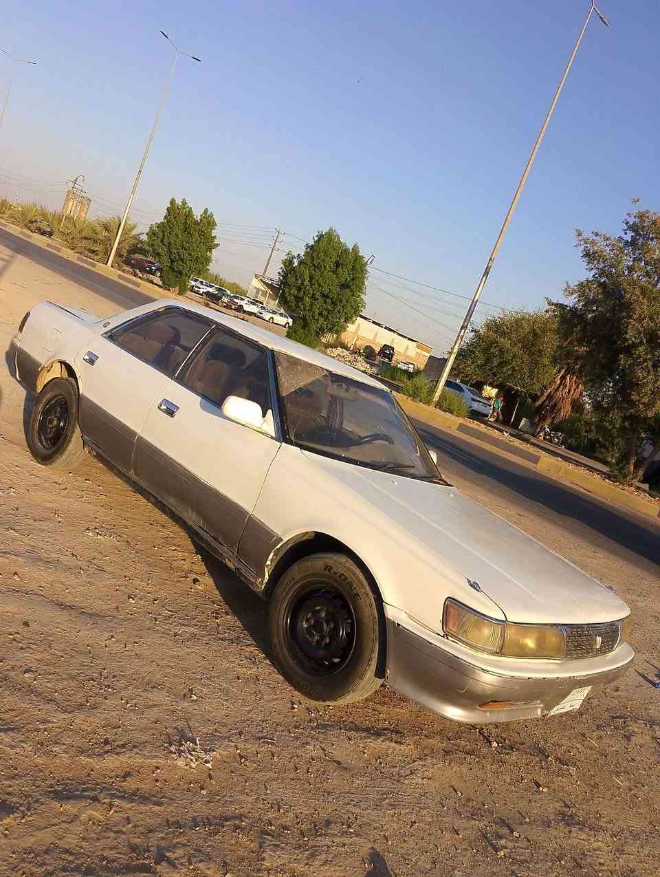 السلام وعليكم كرسته للبيع موديل 1991 سياره جاهزه ماكينه وكير كفاله تحويل ثاني يوم رقم واسط تخم تاير جديد كلش حلوه وجاهزة سعر 25 وبيها مجال مكان واسط العزيزية رقم الهاتف ***********.
