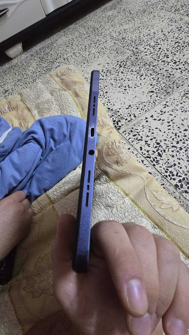 السلام عليكم
للبيع 

Tecno Megapad 10
الموصفات 
الذاكرة التخزينية: 256 جيجابايت.
​الذاكرة العشوائية (الرام): 8 +8جيجابايت.
​الكاميرا الخلفية: 13 ميجابكسل (مكتوب بجانب العدسة 13MP).
الجهاز مامفتوح 
نهائي 
سعره 200
شراي تفضل خاص 
مو شراي لاتكسر بلجهاز رجاء


**إذا كنت صاحب هذا الإعلان وتريد حذفه لأي سبب، رجاءا أرسل رسالة إلى الدعم الفني**
