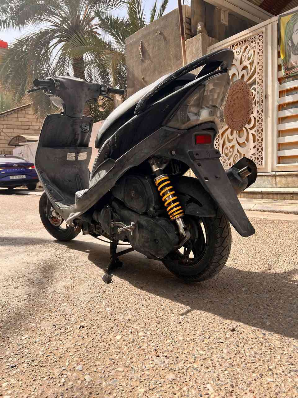 سلام عليكم ماكس عدله للبيع مفتوحه 50 بلاد دراجه تخبل شلعه ومعدل فول. ملاح واحد وكفر بلاد وبيه تزويد صالنصه ودبل خلفي اصلي كهربائياته كامله كله بلادي (سعره 700) ستفسار اكثر ***********
