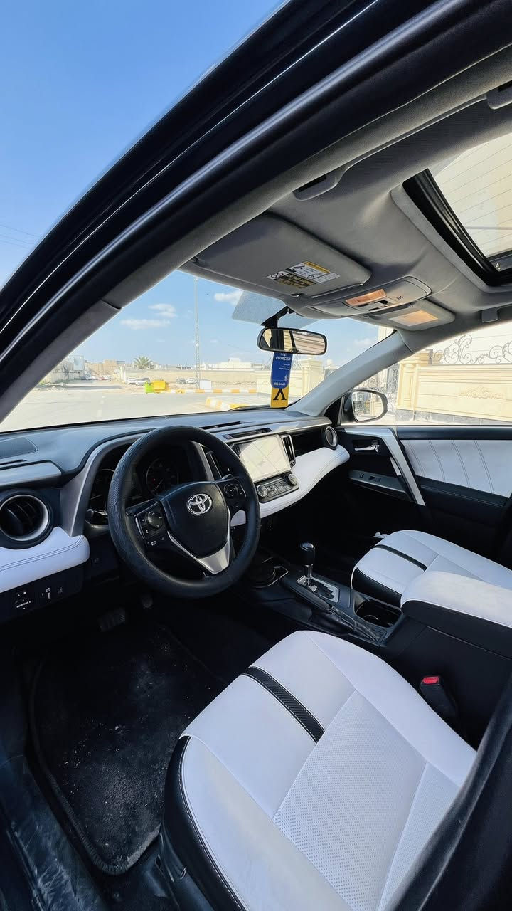 السلام عليكم  
رافورت موديل 2017
فول مواصفات XSE
تحكمات كهرباء 
تبريد وتفئا بلكشان 
لون نيلي 
كير ومحرك شرط  
نوع السياره امريكي 
ضراره بدون دواخل 
داخل ابيض واسود 
ماشي 38
رقم اسليماني 
تحويل ثانيوم 
مكان السيار صلاح الدين تكريت 
الستفسار ***********
