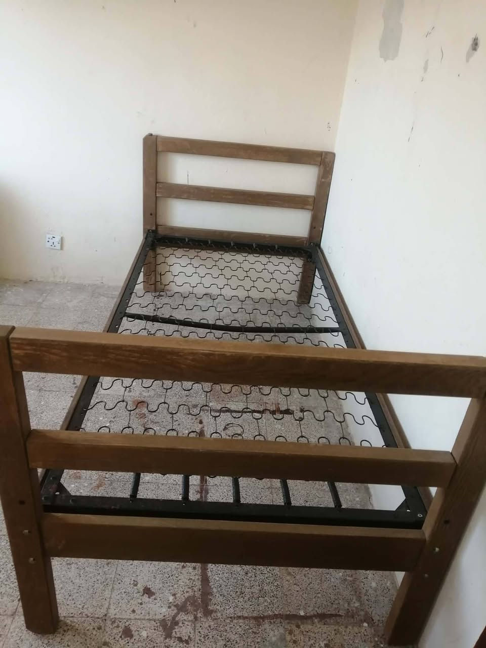 السلام عليكم ميز وجرباية للبيع 
سعر الجرباية ٦٥ وسعر الميز ٢٠
العنوان  بعقوبة ..المجمع الصناعي


**إذا كنت صاحب هذا الإعلان وتريد حذفه لأي سبب، رجاءا أرسل رسالة إلى الدعم الفني**