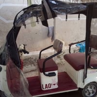 تكتك شحن كلش نظيفة اي نقص مابيها بس عوزها بطاريات بغدادبوب الشام سعر75...