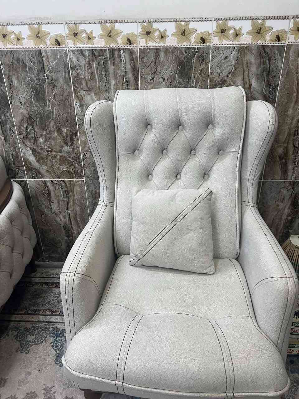 ئەم تاقە قەنەفە ناوازەیە بە دیزاینێکی زۆر شیک و سەردەمیانە بۆ فرۆشتن 🛋️✨
‎تایبەتمەندییەکان:
‎✅ ستایلی تورکی مۆدێرن: زۆر گونجاوە بۆ ژووری میوان و دانیشتن.
‎✅ کوالیتی بەرز: بە باشترین جۆری قوماش و ئیسفەنج دروستکراوە (زۆر پاک و بێ کێشەیە).
‎✅ ڕەنگ و شێواز: ڕەنگێکی کراوە و هێمن کە لەگەڵ هەموو ماڵێک دەگونجێت 🏠.
‎زانیاری نرخ:
‎💰 نرخی دروستکردن: خۆی بە ١٢ وەرەقە ($1,200) دروستکراوە.
‎🔥 نرخی فرۆشتن: تەنها بە ٧٥٠ دۆلار ($750) دەست دەکەوێت! (پاشەکەوتێکی گەورە بۆ کڕیار)‎📍 شوێن([چەمچەماڵ شۆڕش] :


**إذا كنت صاحب هذا الإعلان وتريد حذفه لأي سبب، رجاءا أرسل رسالة إلى الدعم الفني**