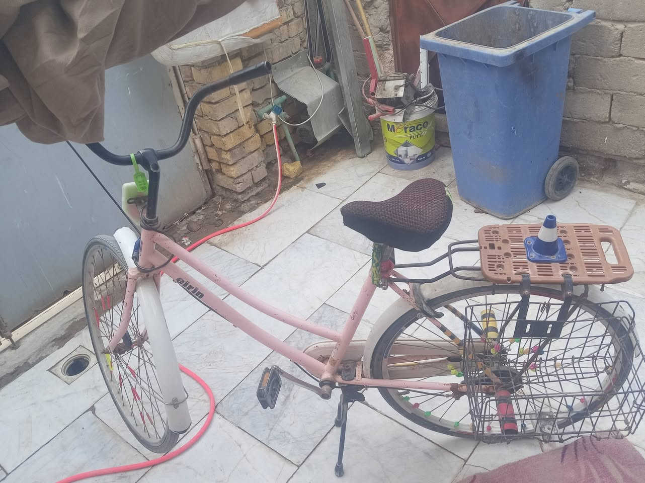 السلام عليكم بايسكل للبيع بناتي ياباني كلش قوي. مكانه سوك الشيوخ


**إذا كنت صاحب هذا الإعلان وتريد حذفه لأي سبب، رجاءا أرسل رسالة إلى الدعم الفني**