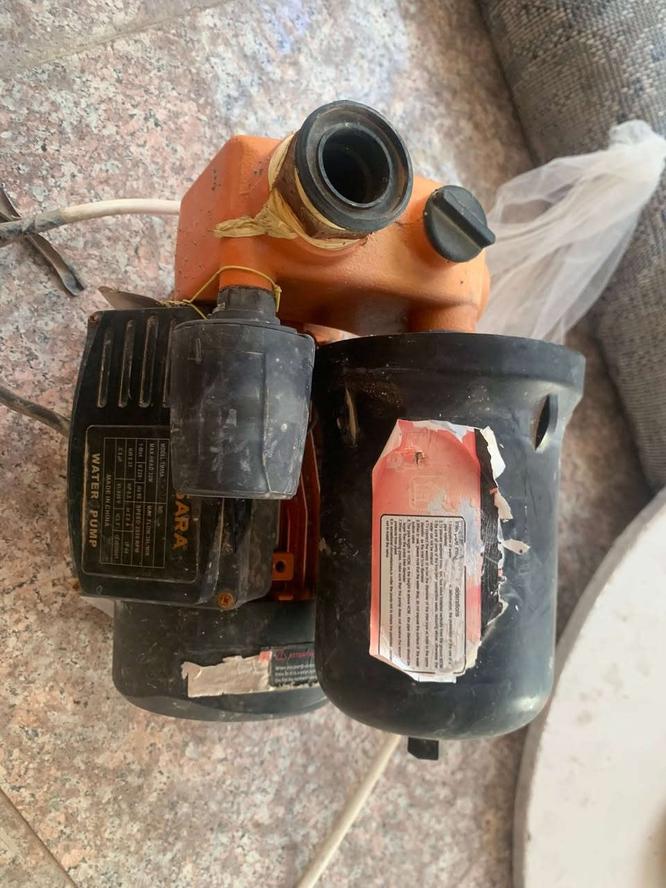 ماطور ماء  ابو البوستر 
استخدام قليل
٢٨٥٠ دوره 
يدفع ٣٢ متر 
السعر ٥٠ الف 
الجديد مالته ١١٠ الف


**إذا كنت صاحب هذا الإعلان وتريد حذفه لأي سبب، رجاءا أرسل رسالة إلى الدعم الفني**