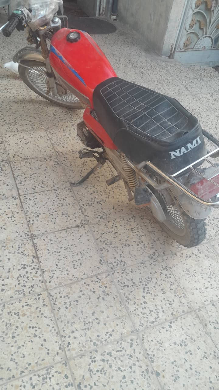 سلام عليكم دراجه اربعه كير كلك دراجه شغاله ونضيفه بس متروكه سعر ٢٠٠ $رقم ***********
