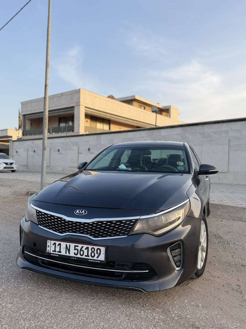 اوبتما 2018 
رقم بغداد باسمي 
فئة S
السيارة بيها فقط الجاملغ وربع البنيد 
ماشية 140 فقط 
استخدام شخصي 
كلش حلوة ونضيفة 
السعر 132 $

***********
