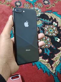 ماشتري لاتراسل ايفون 8 بلس ذاكره 64 بطاريه 74% يوم كامل ما تشحنه  شرط ...