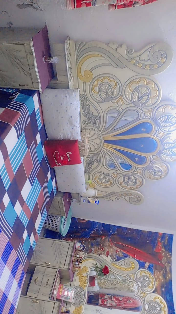 للبيع: غرفة نوم فخمة (نظافة 90%)
الغرفة: 6 أبواب ، دوشمة ملكية، ميز تواليت كامل.
الحالة: الغرفة كلش نظيفة، خشبها قوي وجاهزة للشد.
السعر: ٥٠٠ (وبيها مجال للشراي).
المكان:نعمانيه


**إذا كنت صاحب هذا الإعلان وتريد حذفه لأي سبب، رجاءا أرسل رسالة إلى الدعم الفني**