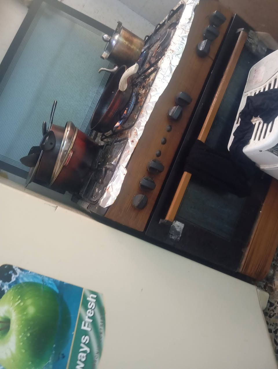 اغراض للبيع مستعجل *********** كلهن بيهم مجال والتواصل على الوتساب ما ارد على تعليق  فقط واتساب اغراض بيت مكان بلديات
