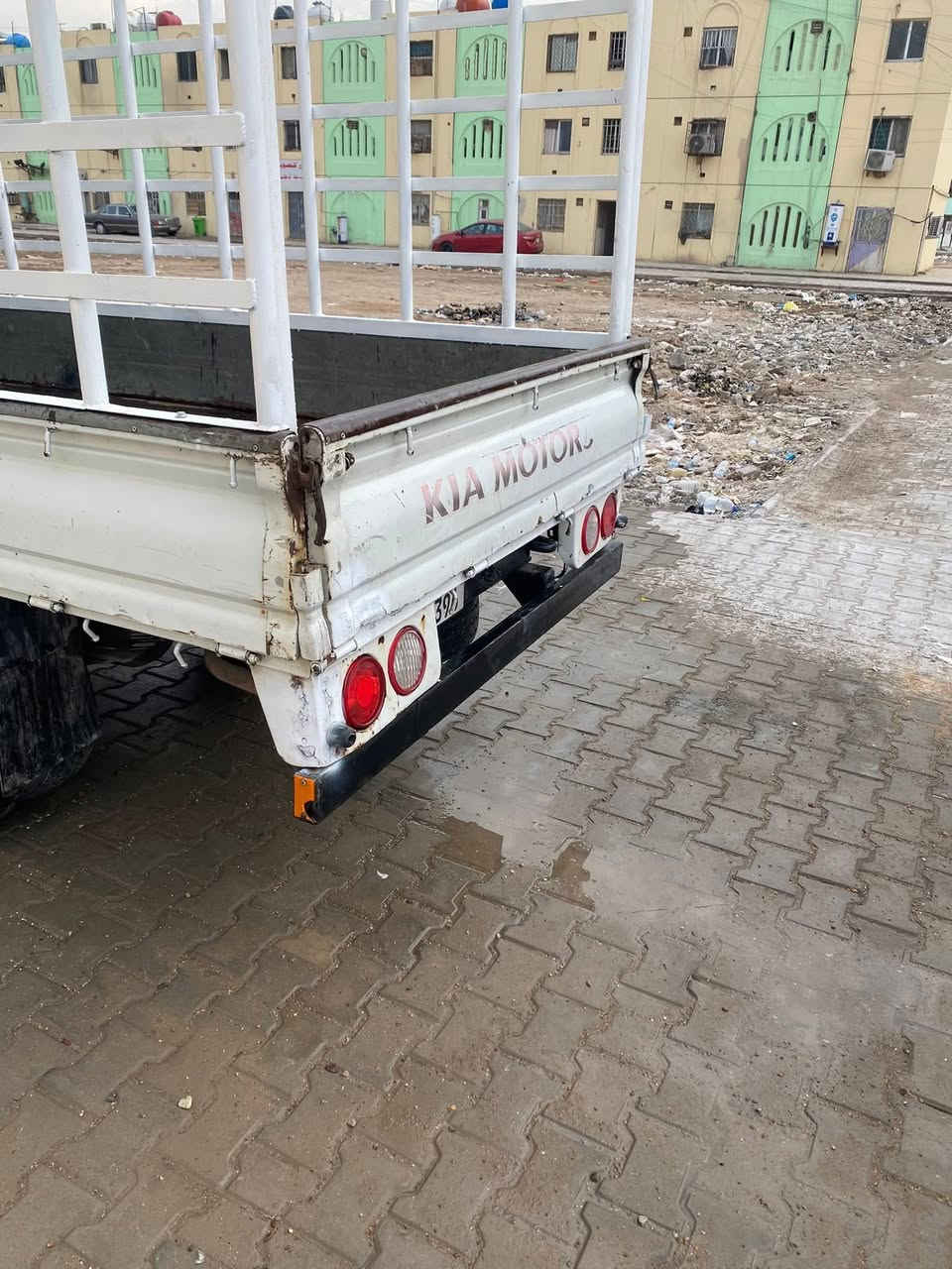 سلام عليكم كيا حمل 2007 مكينه 2700 السيارة كفالة عامة بس الباب السائق مبدل عنواني بغداد ‏شقق الطالبية سيارة رقمها صلاح الدين ￼رقم الهاتف ***********
