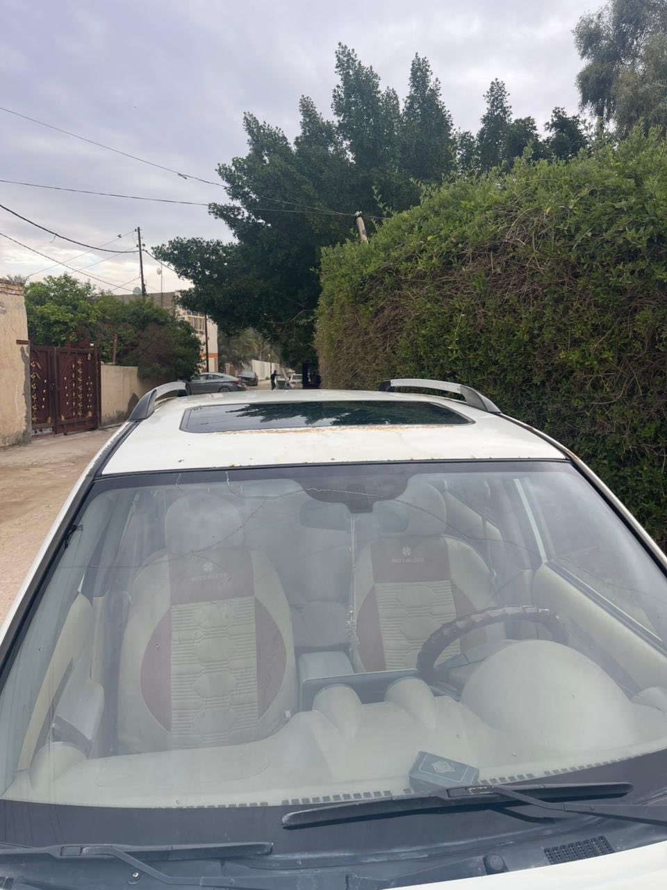 جن واي موديل 2013 
مزاد وزارة الداخلية كتاب الترقيم وياها تروح ترقم 
بيه ملاحظات بسيطه جداً سياره محرك بلادي كهربائيات شغاله
السعر : 34 وبيه مجال بسيط 
مكاني بابل 
***********
