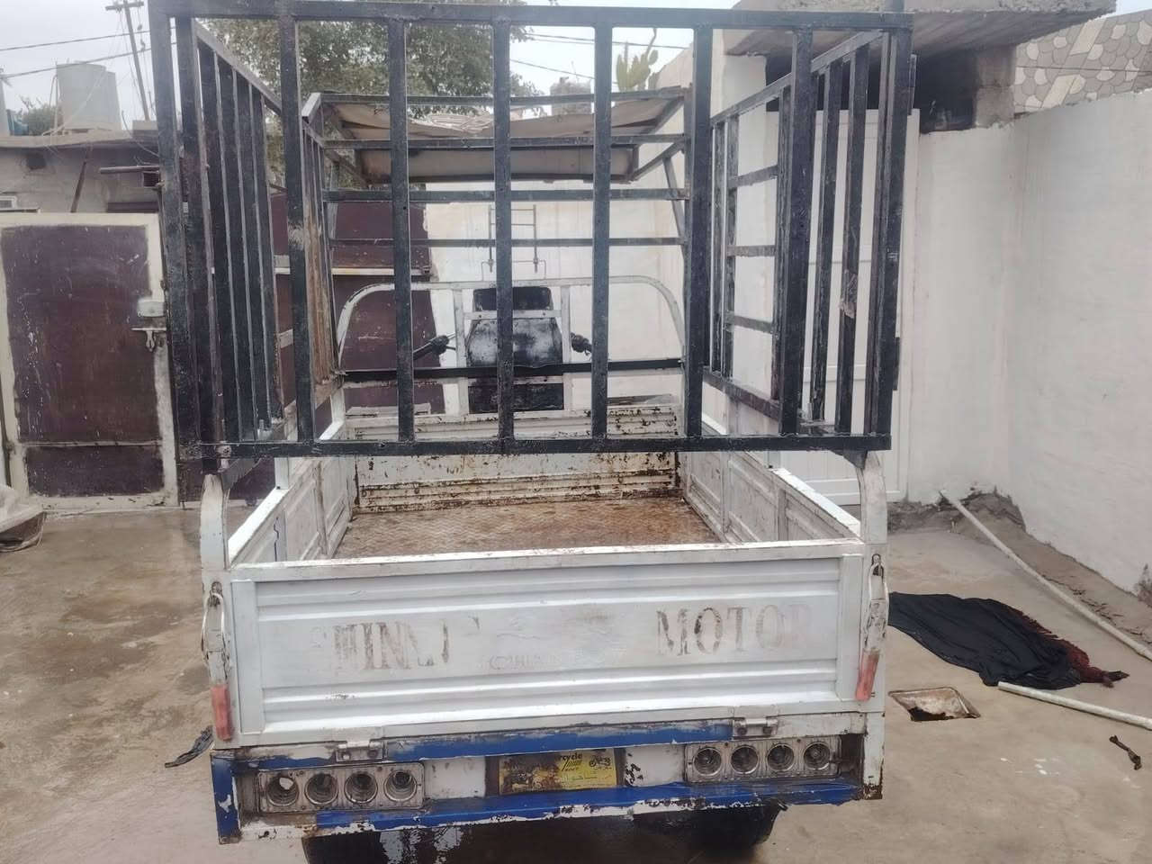 سلام عليكم ستوته لل بيع موديل 20محرك 24ستوته كامله نكره سلف شرط لا لحيم وله صبغ السعر مليون و 200بيه مجال رقم ***********
