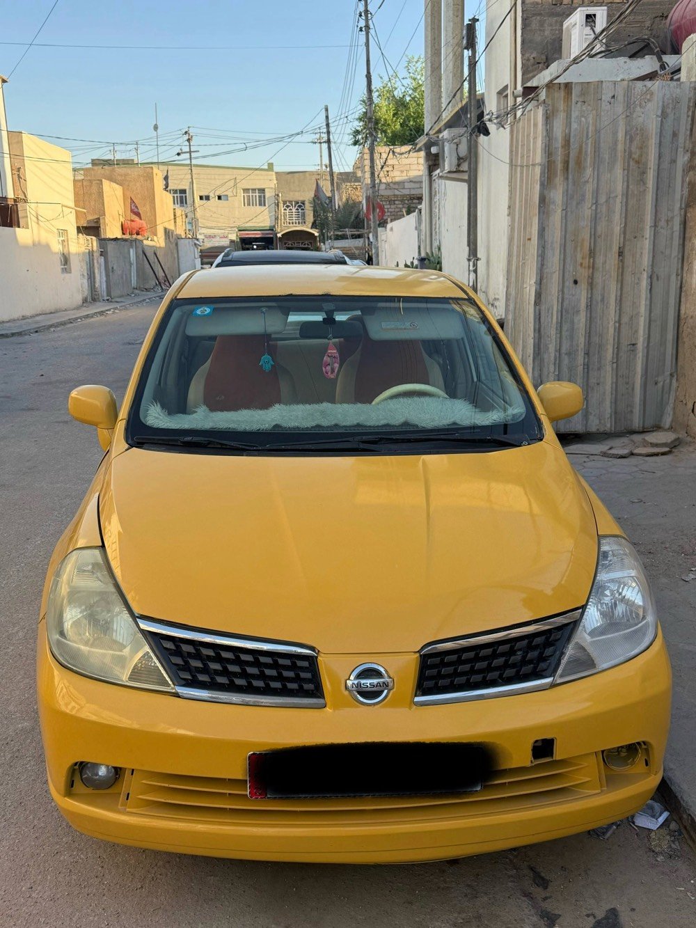 السيارة نظافة فول من الداخل والخارج 
الرقم انكليزي السيارة بأسمي تكسي
التبريد شغال 
توجد ضربة بالجاملغ الخلفي للسيارة فقط لايوجد اي ضرر آخر بالسيارة
العنوان العراق النجف 
السيارة ب65$ وبيها مجال
