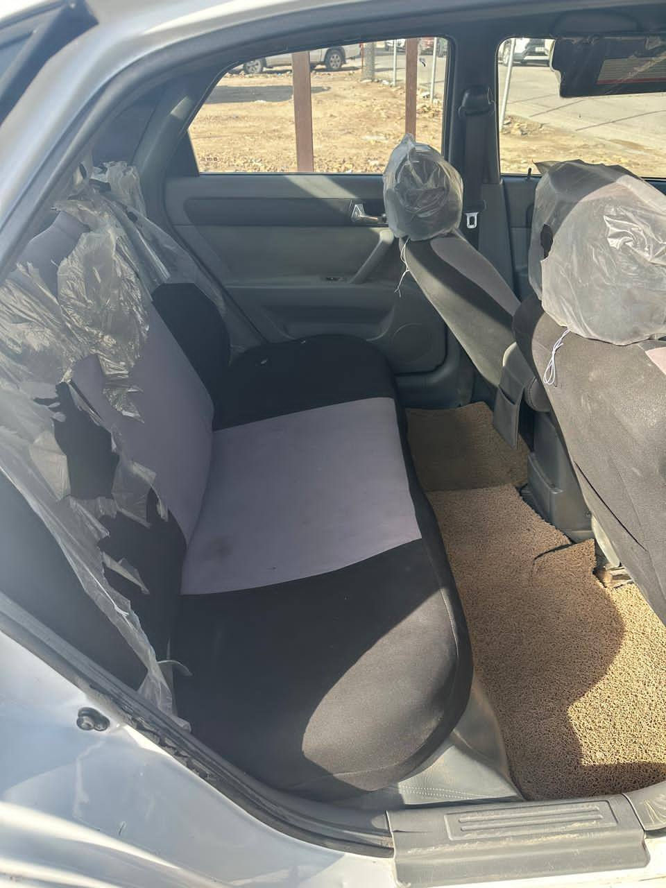 السلام عليكم
اوبترا موديل 2012 رقم بغداد انكليزي جديد بسمي مشروع وطني مكفوله ماعده جاملغ خلفي جهه سايق تدفه تبريد ثلج ❄️عليه ادامه كامله  شاشه اصليه+كامره غرفه جديده  كير مكينه خير من الله صدر امامي خلفي خير من الله سياره جديده بنعمه 
مكاني بغداد حي الجهاد كامله سعر 83$
***********
