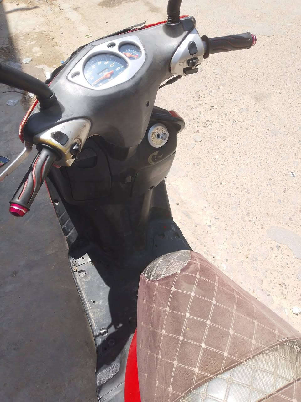 سكنس نيفيا شغاله كهربائيات سلف بس تخربط بيا بالكربريتر ما اعرف شنو مشكلتها مستعجل على بيئته سعرها 
350 وبيها مجال تيجي تفحصها يلا تاخذها مجرد بس الكابريتر وانا ما اعرف بيها حسب كلام الناس بس الشراي يدخل واتساب مكانه رحمانيه جعفر ***********
