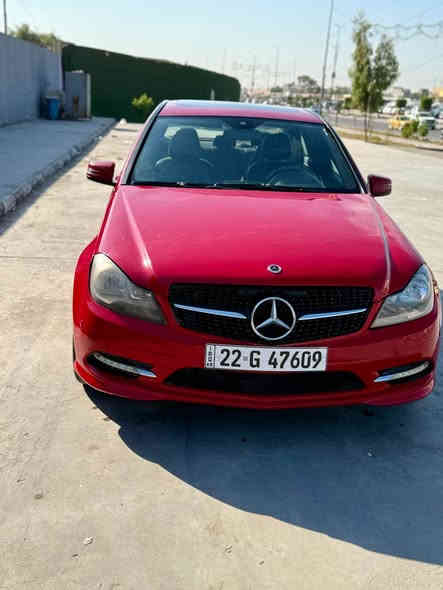 السلام عليكم ورحمة الله وبركاته 
عندي مارسيدس ٢٠١١ فول مواصفات 
محرك ٦ سلندر 
سياره جاهزه 
مرشوشه كلير جماليه شرط بدون ضرر 
السعر ١١٤ وبيه مجال 
***********
*********** بغداد
