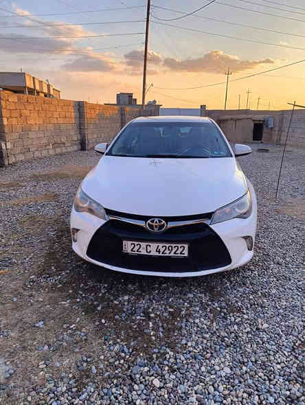 السلام عليكم 
كامري موديل 15أمريكي SE ماشيه 105 الضرر جاملغ خلفي
 أمريكي170 وبيها مجال 
*********** ويرهم مراوس بكامري احدث
