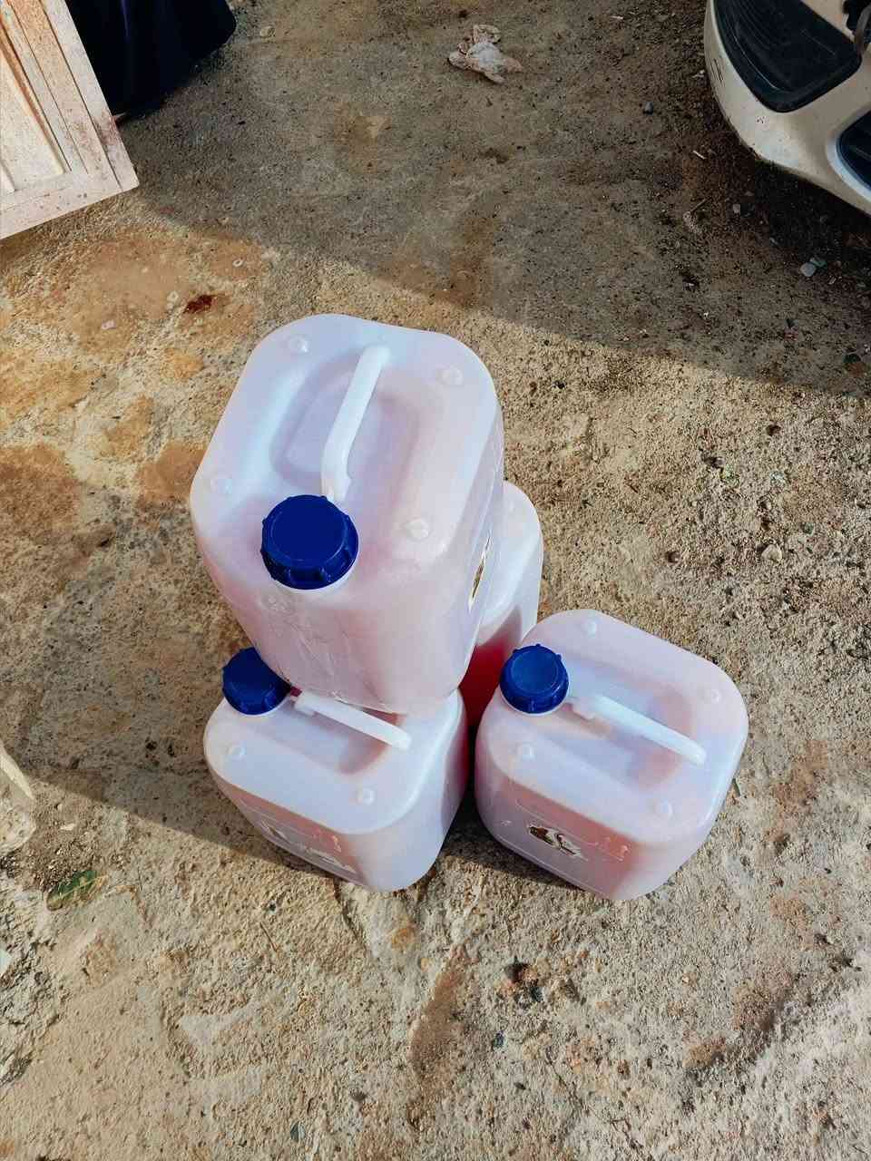 زایی بۆ قاپشۆردن و شوتنی دوکان و ماڵان دەرەجەیەکی زایی بەشەرت تاقی بکەرەوە بە دڵت نەبوو بیگەرێنەوە گەیاندنیش خۆراییە بۆ سلێمانی ***********
5لیتری بە 2.5 هەزار
11لیتری بە5هەزار
16لیتری بە 7و نیو السليمانية, العراق
