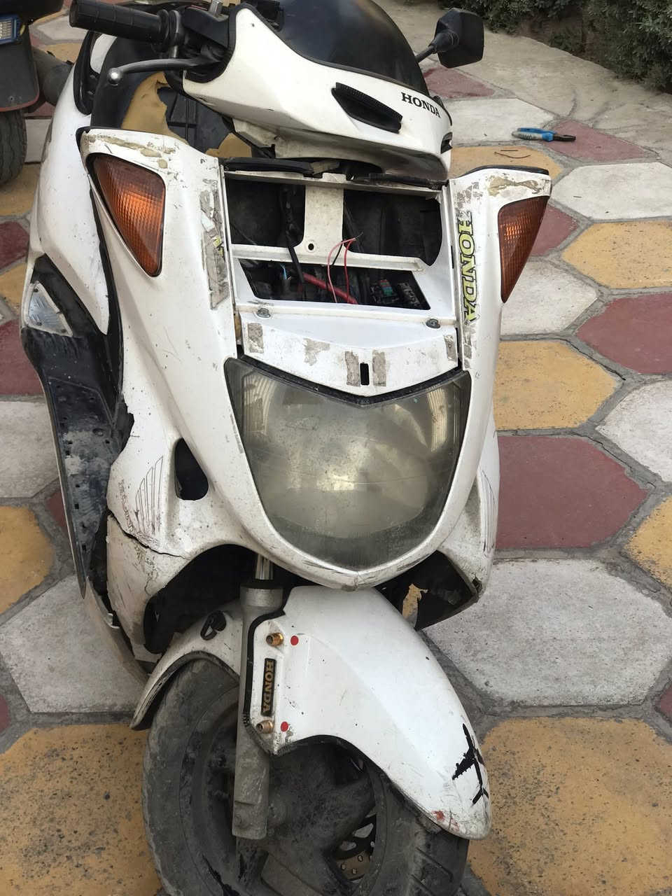 السلام عليكم دراجه فورسايد مجفته تجفيت شرط خيط دخان ماكو البيع دراجه شغاله جطل تشتغل ماعرف شنو عطل مالتهه احتمال باتري ضعيف سعره ٣٠٠ هاذه رقمي*********** بغداد مدينة الصدر
