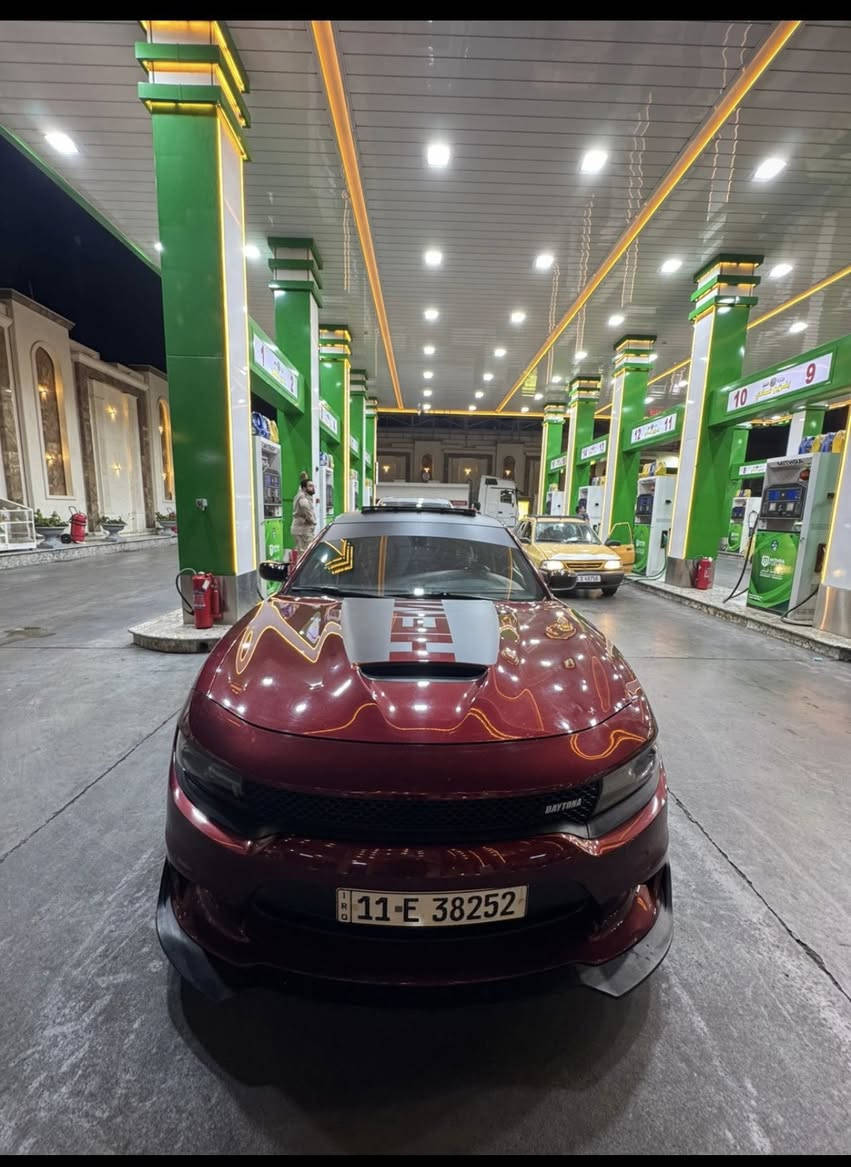 السلام عليكم
شبابنة الطيبة 

جارجر rt موديل 2021
دايتونا فول مواصفات للأخير 1/1 

فتحة

كامرة دوارة 

كشنات كهرباء 

خزن وضع الكشن 

محرك 5.7 

رادار 

ماشية 42m

نقطة عمياء 

تدفئة / تبريد استيرن+كل المقاعد حت الخلفي 

رقم بغداد تحويل ثاني يوم بأسمي 

حادثها مرفق بالمنشور جاملغ+باب 

المكان زيونة +شارع فلسطين 

السعر 230 

للأستفسار ***********
