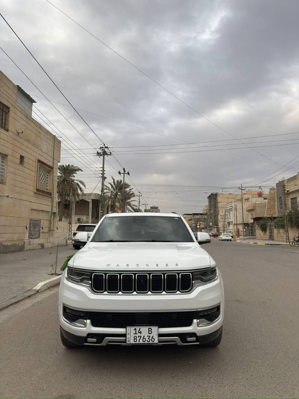 السياره موديل 2022 ماشيه 90وارد امريكي بيه ضربه باب الصدر ومبدل وكاله وبقيه السياره مكفوله السياره كلش حلوه ونضيفه
وسعره 425 وبي مجال للشراي
مكان السياره بصره
***********
