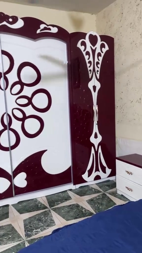 السلام عليكم غرفه للبيع 350 وبها مجال ارفع حيل نظيفه بالفلوجه الرقم 
***********
