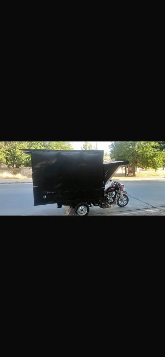 بسم الله الرحمن الرحيم 

ماتۆری لەفە بۆ فرۆشتن
٢ مانگو نیوە بە سفری دەرکراوە
و کۆشکەکەی تازەیە

***********‬
لە سلێمانیە و بۆ زانیاری زیاتر تەلەفون بکە 
ژمارەی خاوەنی و وەتسەپی لەسەرە
دەستخۆش ئەدمینی بەڕێز
