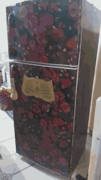 ثلاجه حجم جبير ماطوره عطلان مبيه اليك نضيفه عوزه بس ماطور فقط سعره ٥٠ الف قفل شراي يخابر هذا رقمي الموشراي لايعلق ***********
