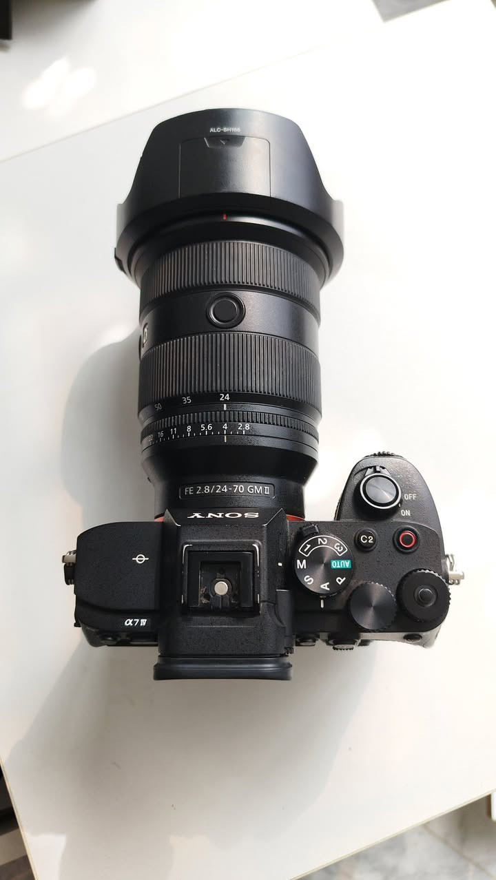 للبيع عدسات سوني
عدسة سوني Sony 24-70mm GM II** (الإصدار الثاني) – السعر: 1,500,000 دينار.

 * **عدسة سوني Sony 50mm FE f/1.8** – السعر: 200,000 دينار.


**إذا كنت صاحب هذا الإعلان وتريد حذفه لأي سبب، رجاءا أرسل رسالة إلى الدعم الفني**
