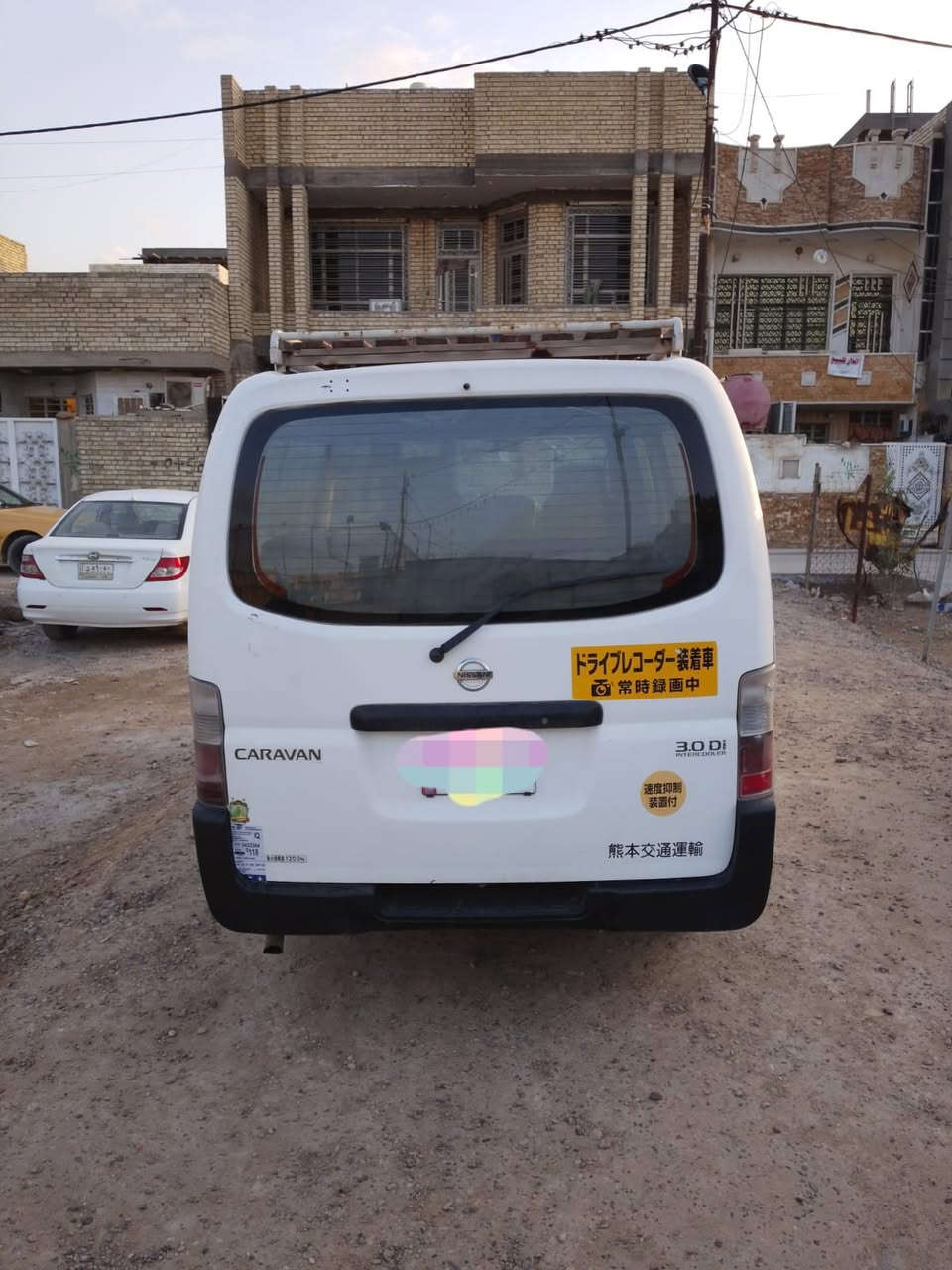 نيسان اورفان موديل 2010
دوشمه جديده سياره جاهزه
***********
