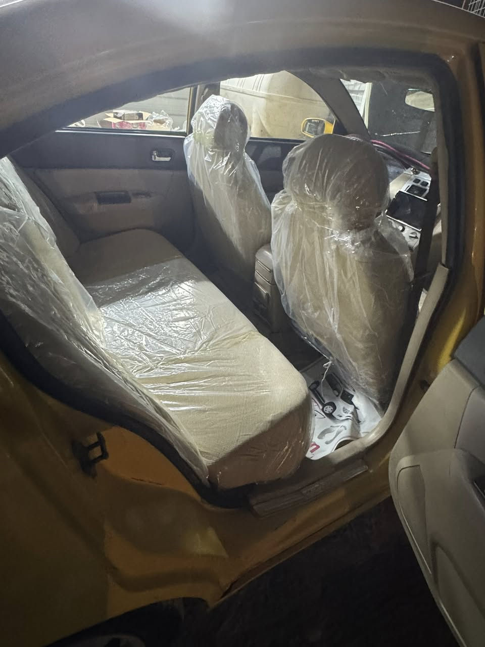 شيري A5 2010محور كير مكينه خير من الله كامري ابو جف تبريد ثلج مال ياباني سنويه لل 29 صدر امامي خلفي مشط زوج تايرات امامي كله جديد ضربته صفحه السايق الجاملغ الولباب الخلفي وبيه طقه بل باب الراكب موضحه بل صوره 
مكان بغداد *********** 
سعر 34 وبيه مجال حك جيتك
