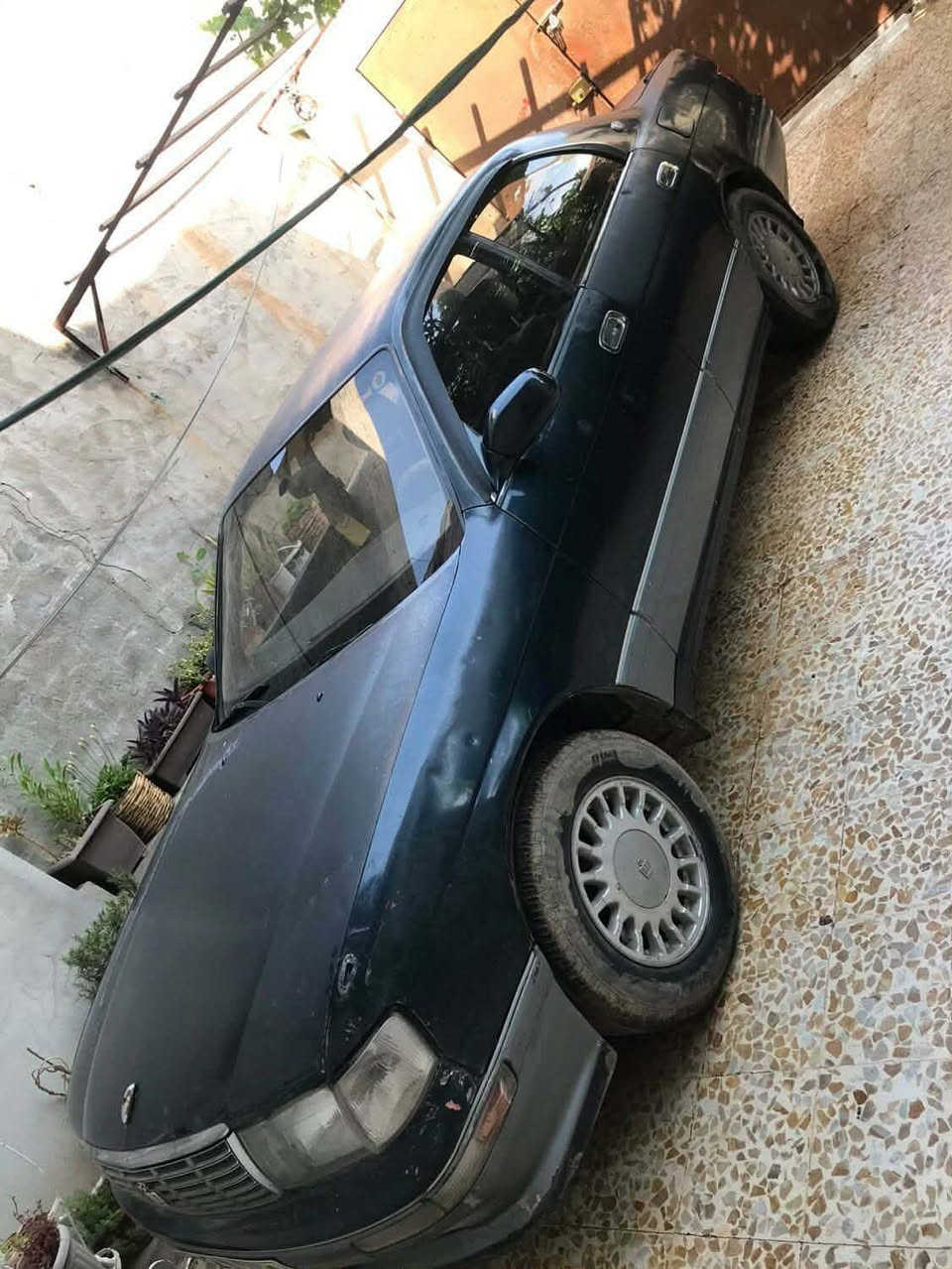 للبيع بط مديل ١٩٩٥ كير توماتيك 
كير مكينه شرط 
رقم نينوى مسطره
هزه سنويه جديده 
طخم تاير جديد 
محرك 3000 اصلي عل ابلادي 
بدون صبغ 
سياره جاهزه 
للتواصل 
***********
