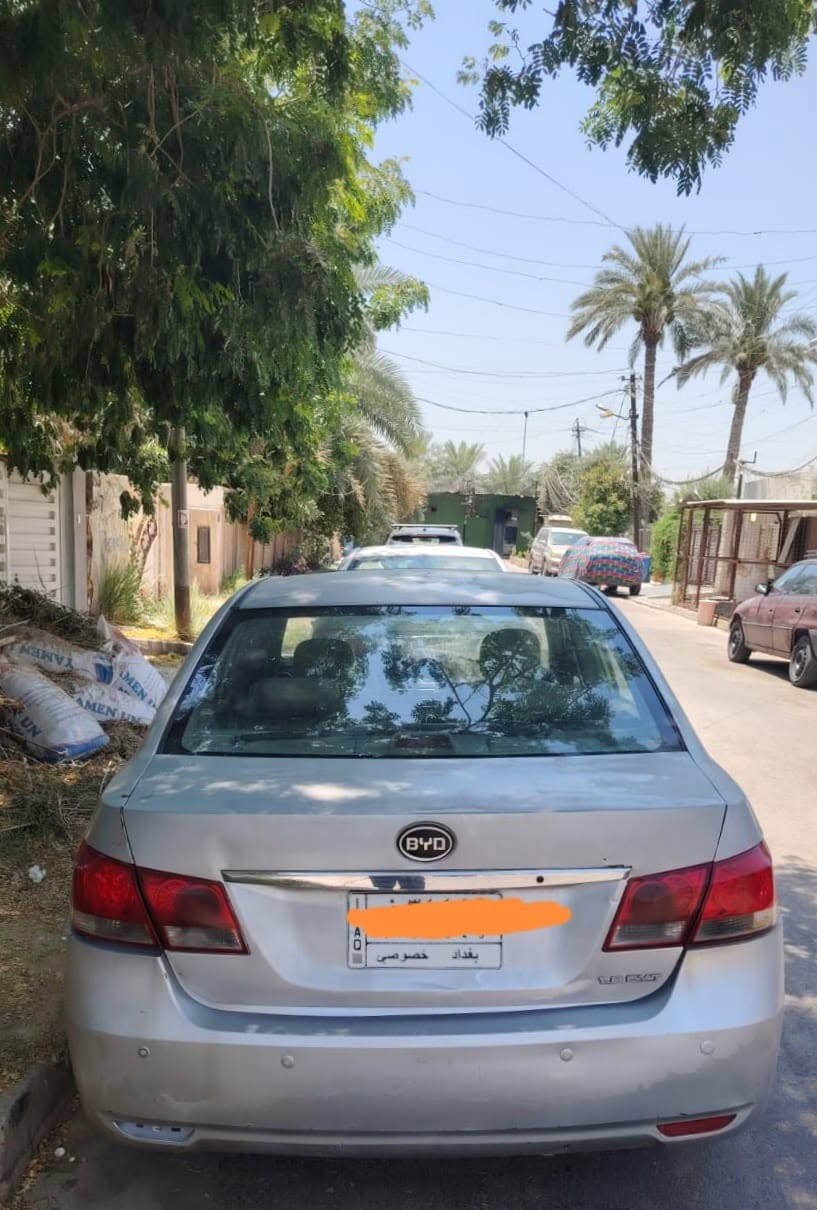 السلام عليكم
بي واي دي G3 موديل ٢٠١٦
كير ومحرك خير من الله 
بيه ٥ قطع صبغ مواصفاته معروفة وياهه ٢ بصمة تايرات جديدة باتري جديد التبريد جديد  بس شوية صدره ينرادلة ترتيب والقمارة جارده السعر ٥٠ ورقة وبيه مجال بسيط
لمعلومات اكثر يرجى الاتصال عل الرقم ***********
