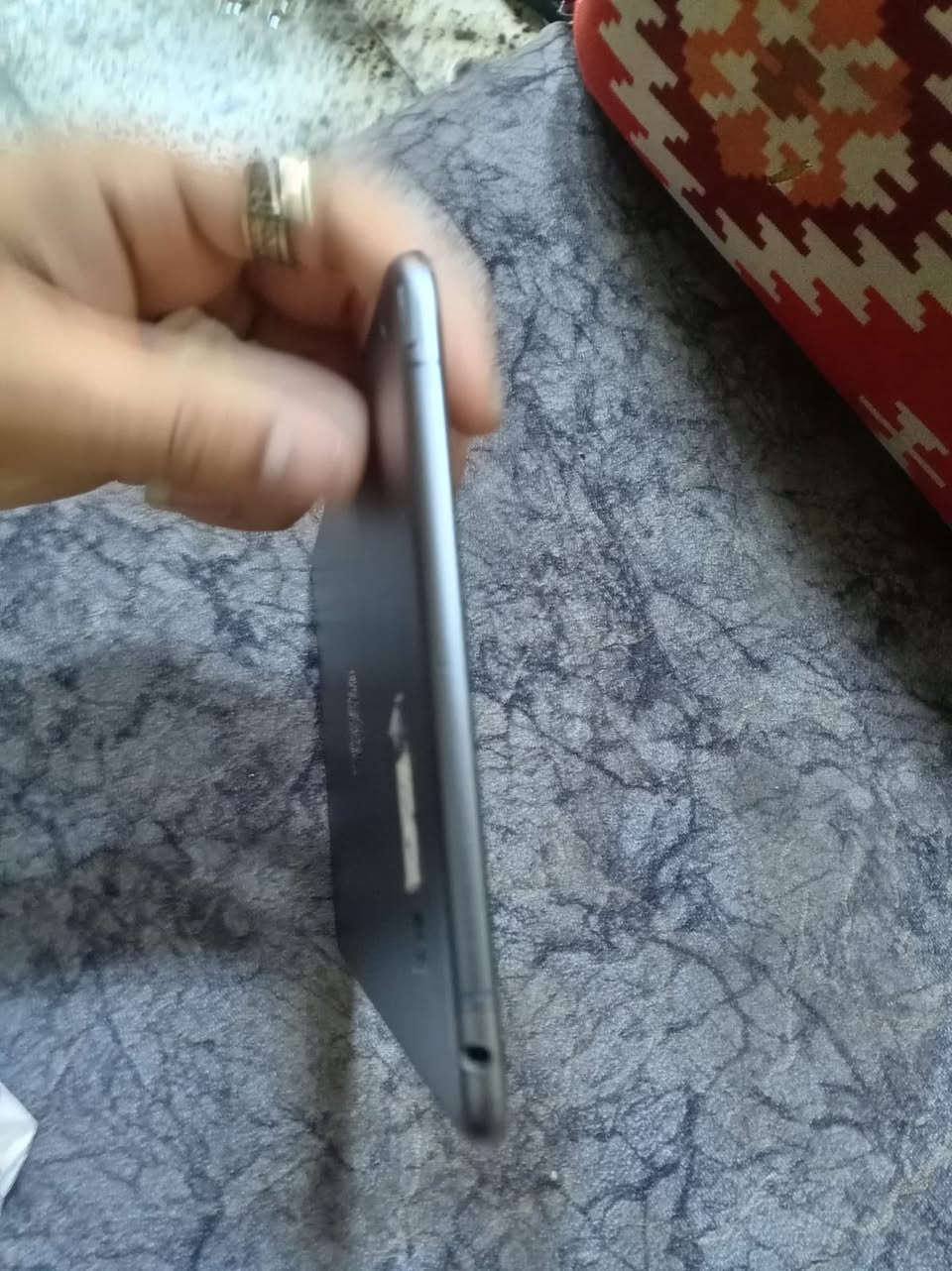 ايباد للبيع مني 5 نضافه85 بطاريه حوالي 95 جهاز ما داخل اي تصليح سعر 230وبيه مجال ستفسار *********** مكاني بغداد مدينه الصدر
