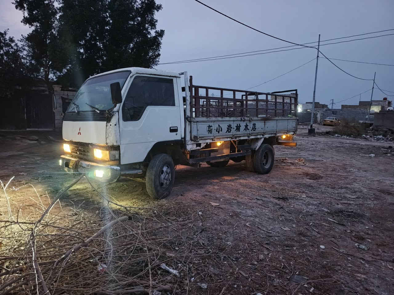 السلام عليكم سيارة كنتر للبيع 
***********
