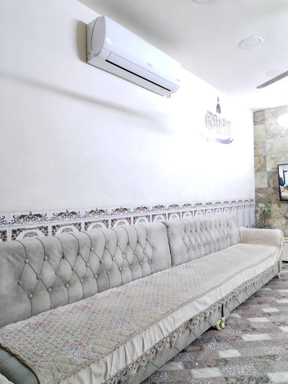 "لبيع ديوان ٩ مقاعد بسعر مناسب ٢٠٠ الف وبي مجال "


**إذا كنت صاحب هذا الإعلان وتريد حذفه لأي سبب، رجاءا أرسل رسالة إلى الدعم الفني**