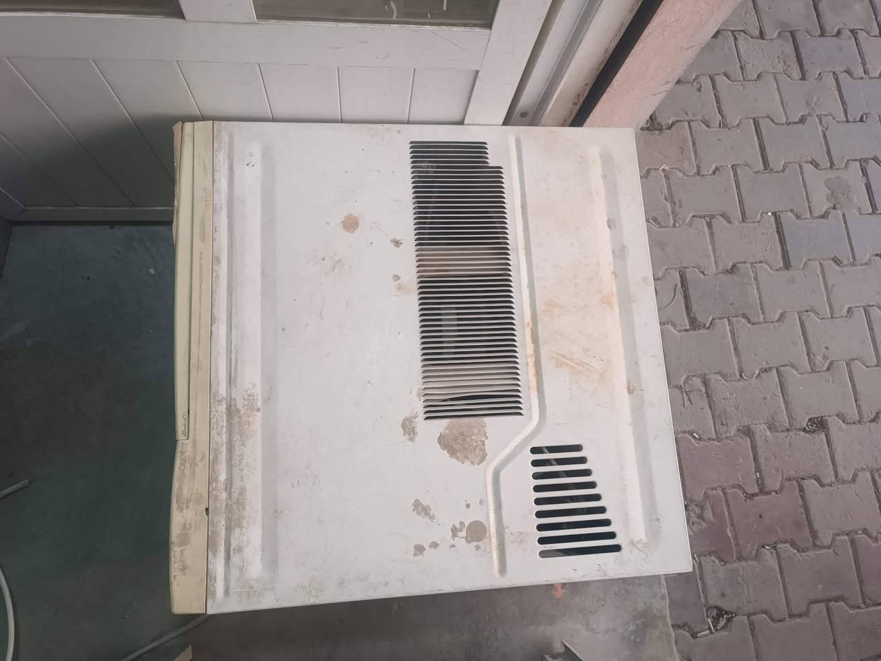 للبيع شرط شغال طنين
السعر 160 و بي مجال ببسط


**إذا كنت صاحب هذا الإعلان وتريد حذفه لأي سبب، رجاءا أرسل رسالة إلى الدعم الفني**