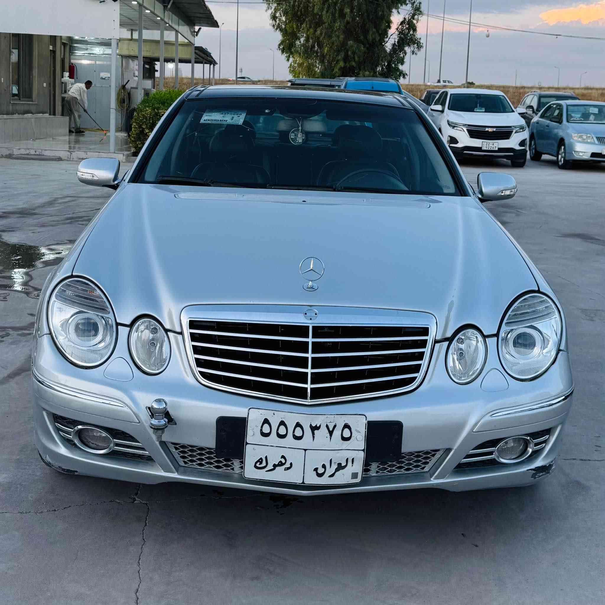 للبيع مرسيدس موديل 2004
سعر ٨٣$ ورقه فقط 
عنوان اربيل

سياره ٦ سلندر بانوراما فول فول مواصفات 
مكينه كاز ديزل 

كير و مكينه تبريد كفاله بشرط 
٤ تايرات جدد 

صدر جدد 
سياره رقم دهوك شرط تحويل مباشر

بيها بس نص جملغ خلفي سبغ باقي كفاله
*********** واتساب 
*********** واتساب أربيل, العراق
