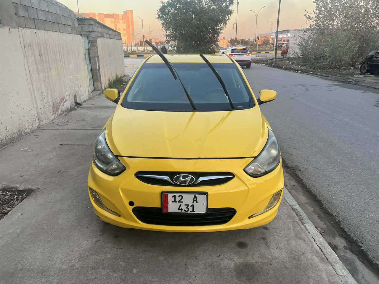 اكسنت موديل 12,مابيه ضرر 
رقم نينوئ 
كاربون بانزين ورقي 
مكينه 16دوش
كير AT
طخم جديد 
هيئه وغرمات صفر 
سعر 98 
***********
***********
