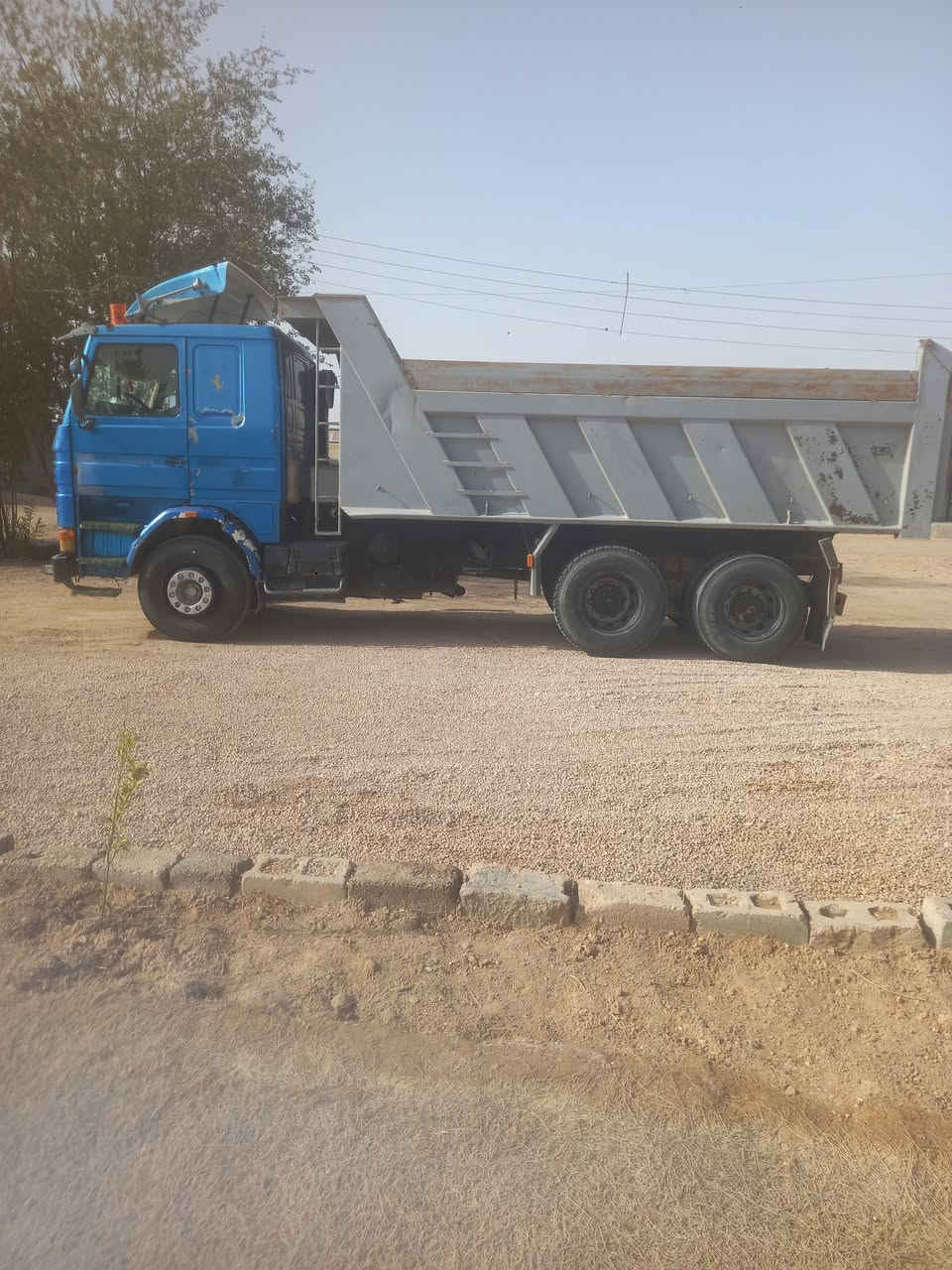 للبيع سكانية موديل 93 مكفولة او مراوس بسيارة طويلة اتصال***********
