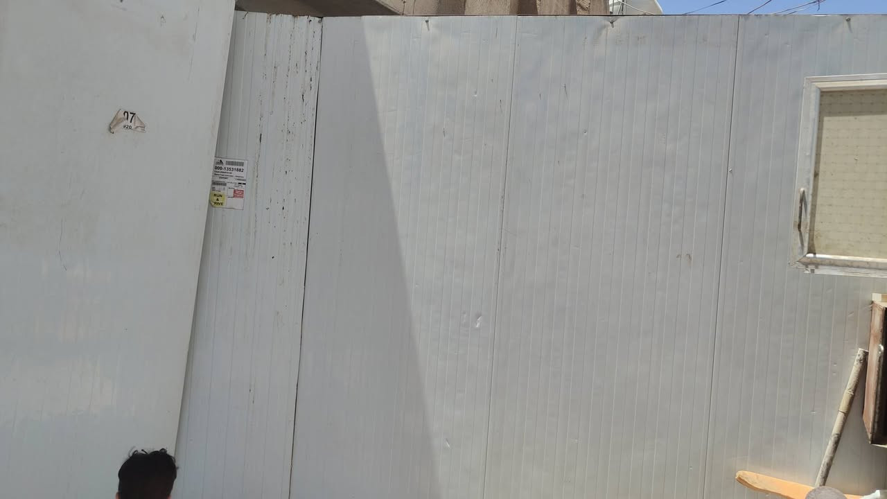 السلام عليكم يتوفر سندويج بنل استخدام قليل نظيف جدآ عدد 8قطع للبيع للاستفسار *********** مكاني قضاء الشطره@
