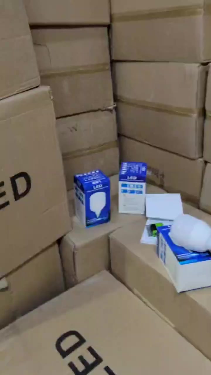 💡 مصباح SUN – من معمل MS
🔸 القدرة الحقيقية: 30 واط
🔸 عامل القدرة (PF): 0.9
🔸 الإضاءة: 100 لومن/واط
🔸 الخامات: نحاس داخلي عالي الجودة
🔸 الفلترة: أداء خرافي عند الفحص
🔸 الضمان: سنتين استبدال 
🔸 التوصيل: مجاني
🔸 السعر: 1550 د.ع فقط للقطعة
🔸الكارتون : 50 قطعة


**إذا كنت صاحب هذا الإعلان وتريد حذفه لأي سبب، رجاءا أرسل رسالة إلى الدعم الفني**