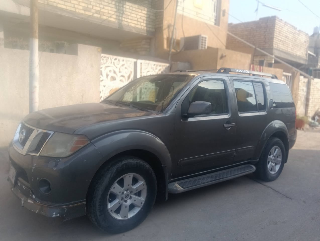 نيسان بافندر 2008
عائلية سبعة راكب 

محرك 4000 گير رياضي  خير من الله 

تبريد ثلج . ثلثة قطع تبريد 

تحكم استيرن جهتين شغال 

مثبت سرعة

مانع انزلاف

كشن كهربائي 

مري كهربائي 

باب الجنطة شفط

كامرة وشاشة عطلاة ابلادي 

سيارة جاهزة مكانها بغداد  رقمها كوت باسم صديقي شرط التحويل بيع او مراوس حسب القناعة

التخدمة السيارة .  السيارة وصاحبها بخدمته سعرها حيل مناسب ***********
