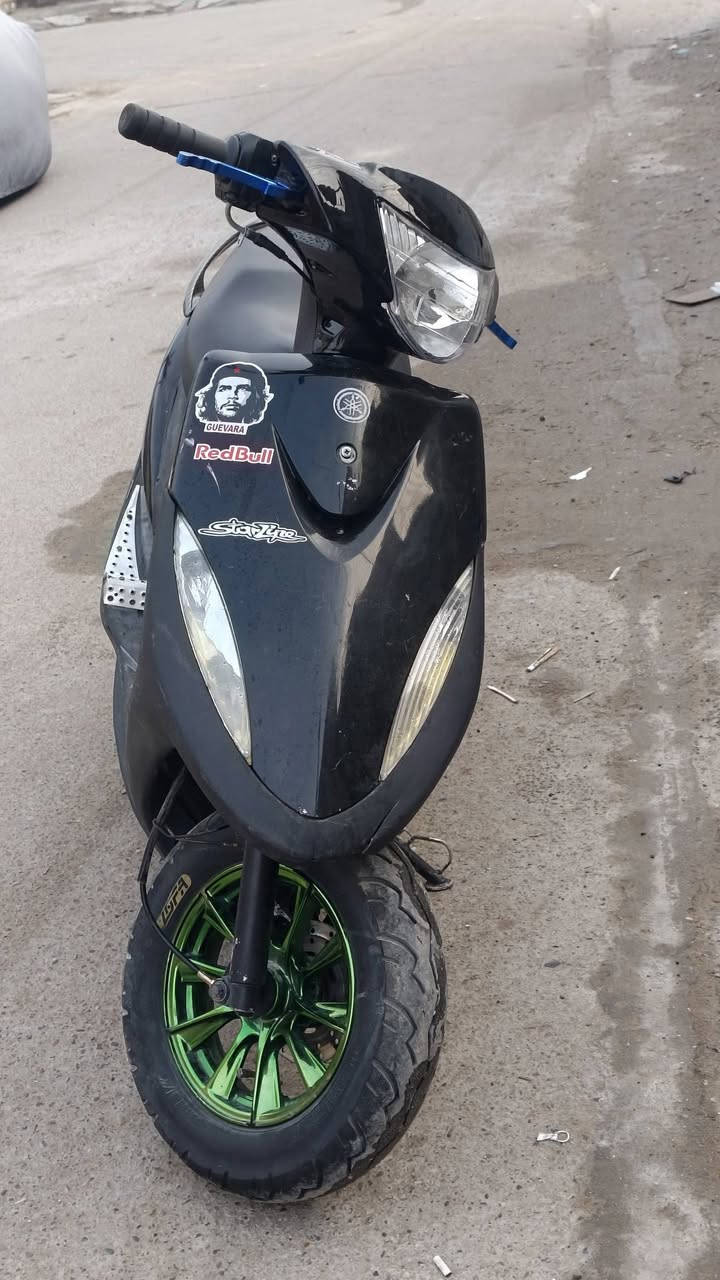 السلام عليكم ماكس عدله للبيع النضافه كدام عينك كامله مكمله شرط نكره سلف في اي وقت هندر شغال كهربائيات الدراجه شغاله السعر 550 وبيهه مجال 
رقمي *********** متواجد ٢٤ ساعه
