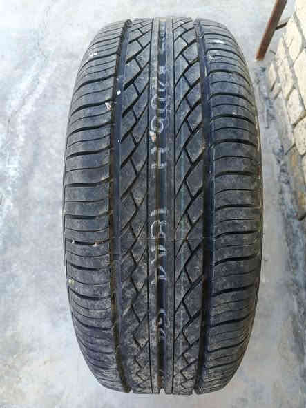 السلام عليكم للبيع تخمين اطارات حجم 17و18واسبير مال سبورتج او توسان. جديد غير نازل وتخم ويل كب حجم15مكاني بغداد الاتصال ***********
