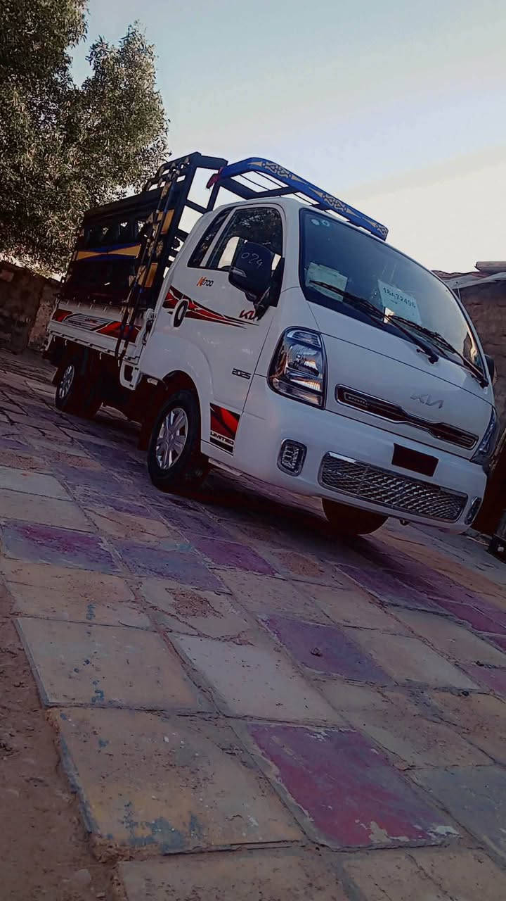 كيا للبيع موديل 2025كيا نظيفه شرط السونار مقفوله وهذا الرقم ***********
