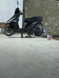 جيتي آر • ٢٠١٠ • مكفوله