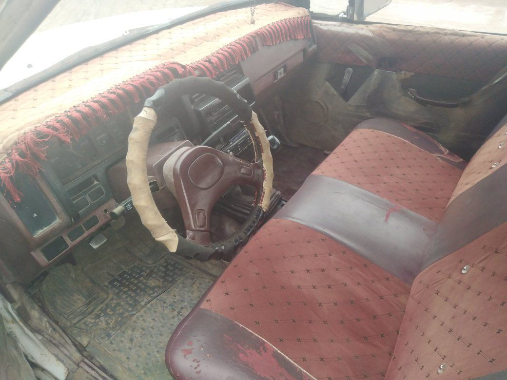 بيكم نيسان 89 رقم اصفر  كابون بانزين   كير مكينة اكسن شرط  السعر 30ورقة.
 رقم الهاتف ***********
***********
