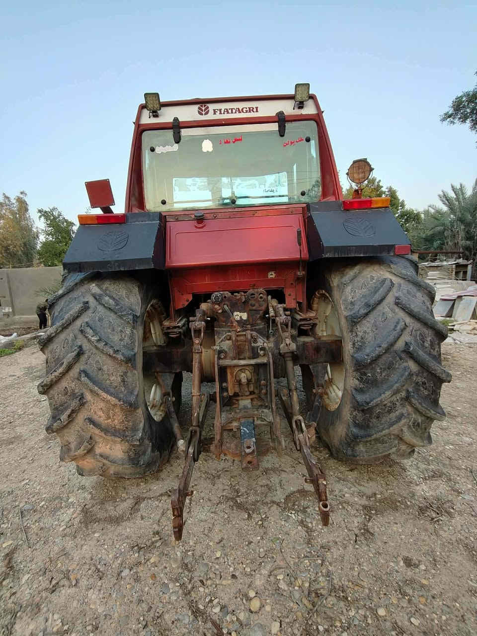 اسلام عليكم ورحمه الله فيات ١٣٠ البيع مكينه جاهزه الشغل مانقصه اي شي مكانه واسط رقم  واسط السعر ***********
